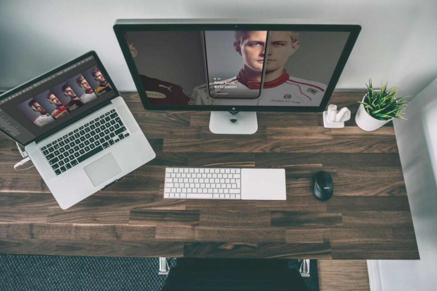 morquitheraoffice team collaborating on digital platform development during expansion phase